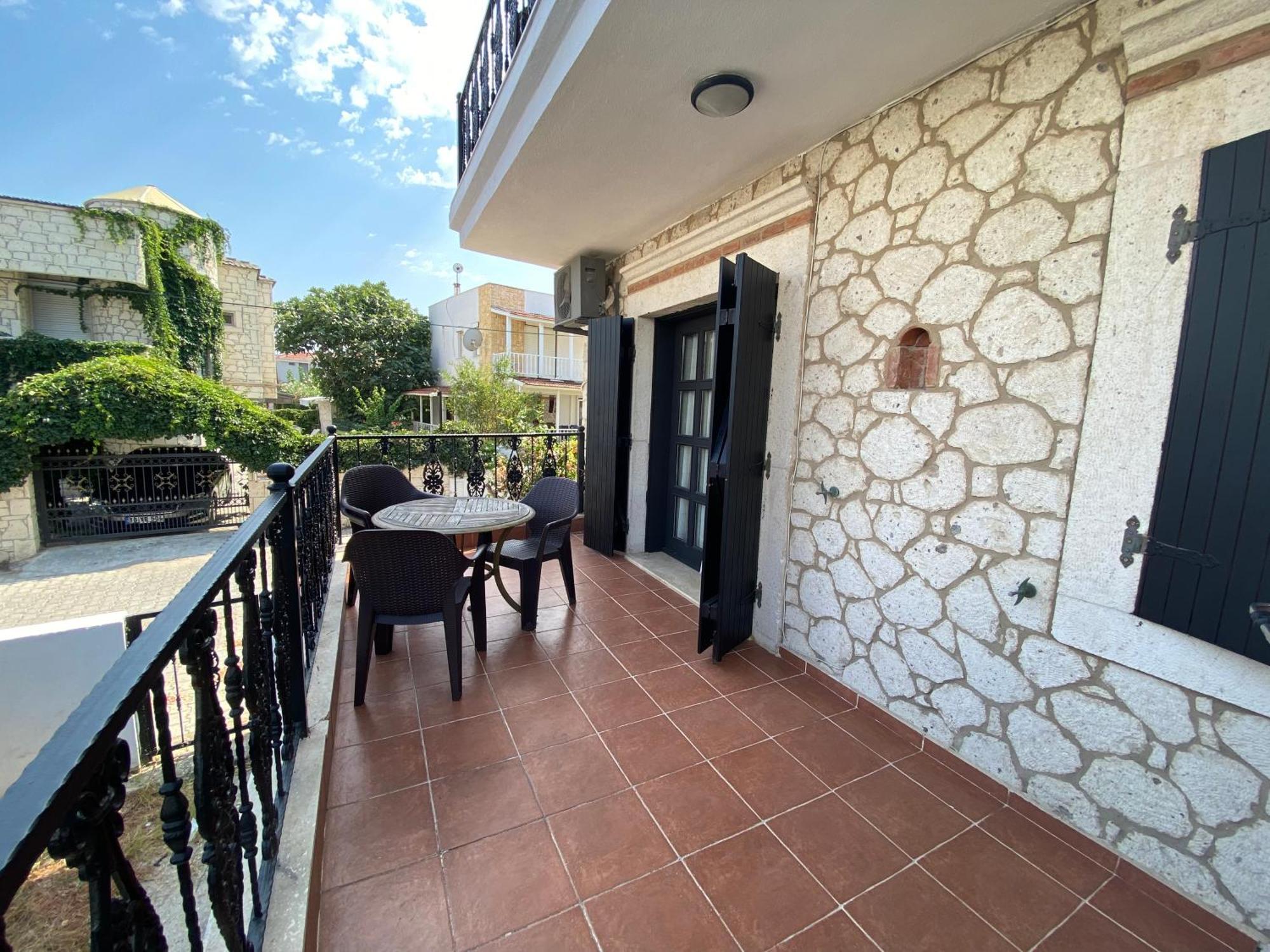 Yalcinkaya Tas Apart Кешме Экстерьер фото